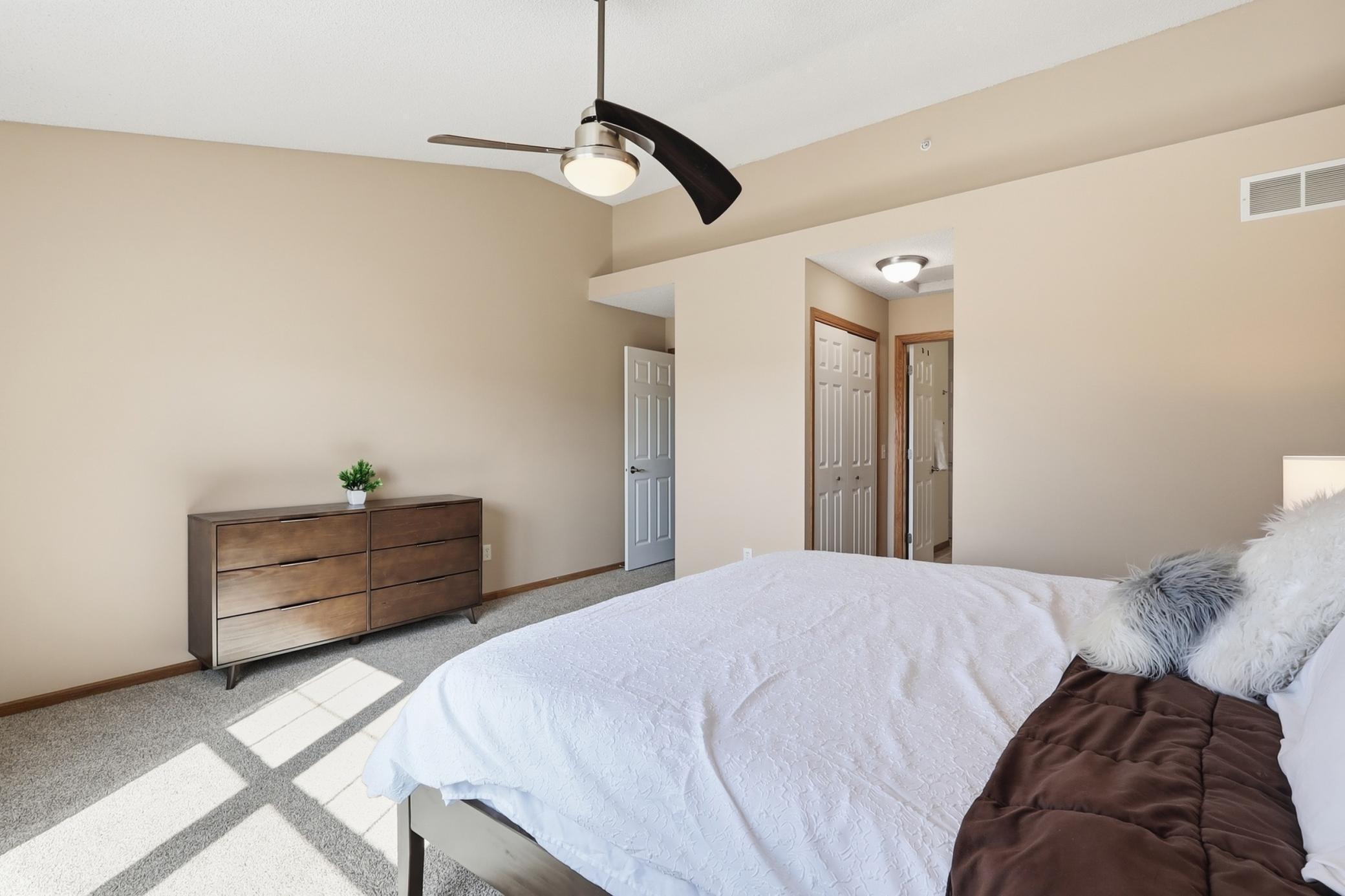 4580 Blaylock Circle Inver Grove Heights, MN 55076 - Photo 16 of 45