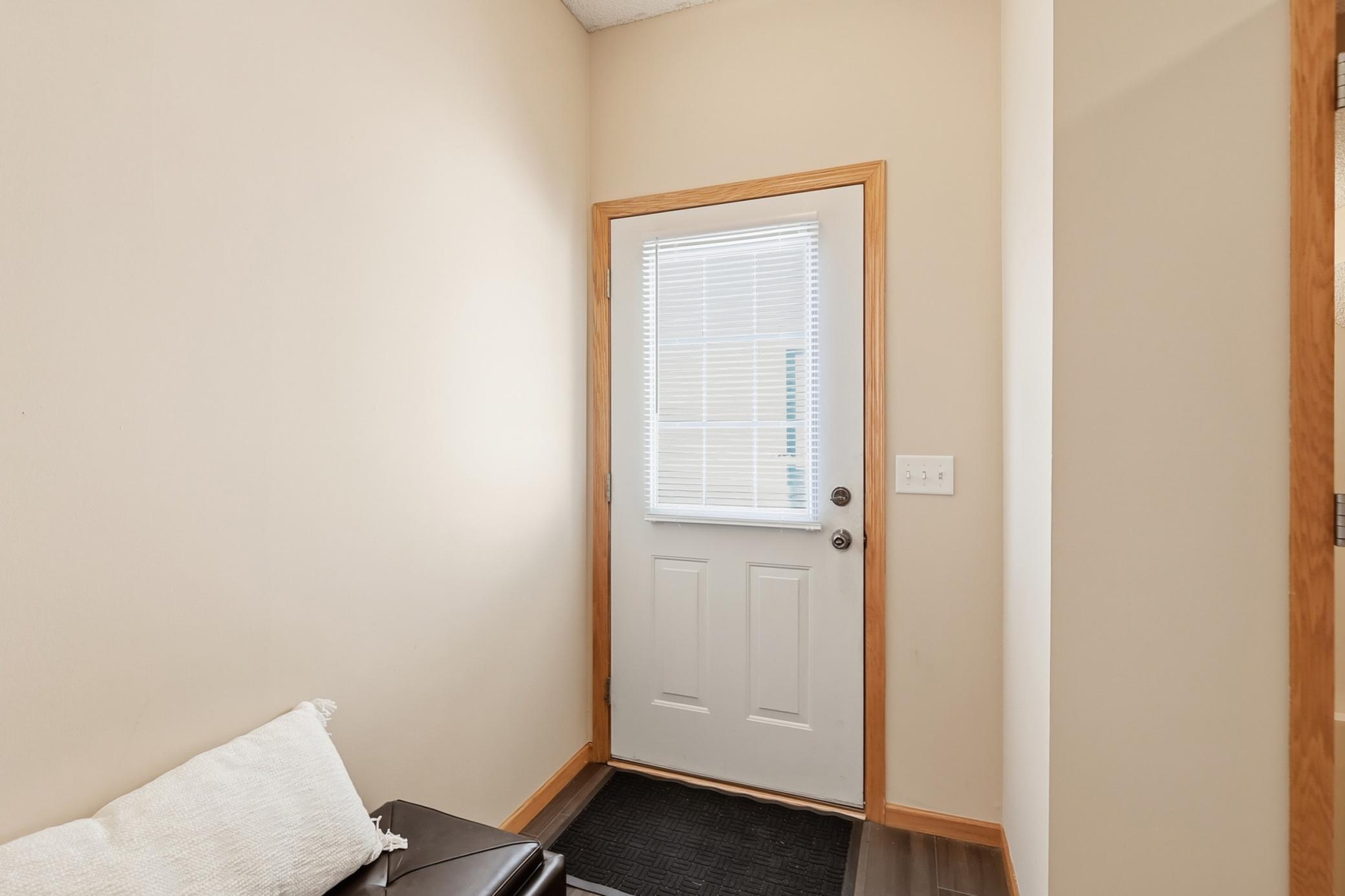 4580 Blaylock Circle Inver Grove Heights, MN 55076 - Photo 2 of 45