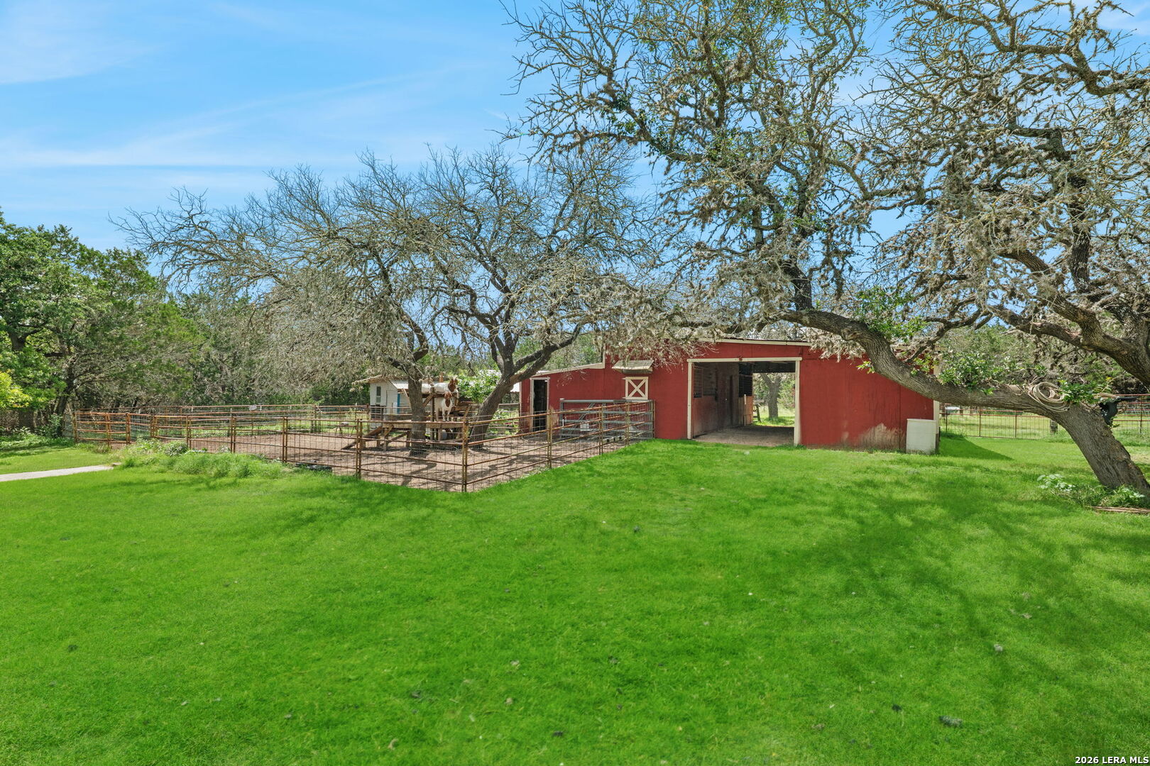 34 J Williams Road Boerne, TX 78006 - Photo 5 of 48