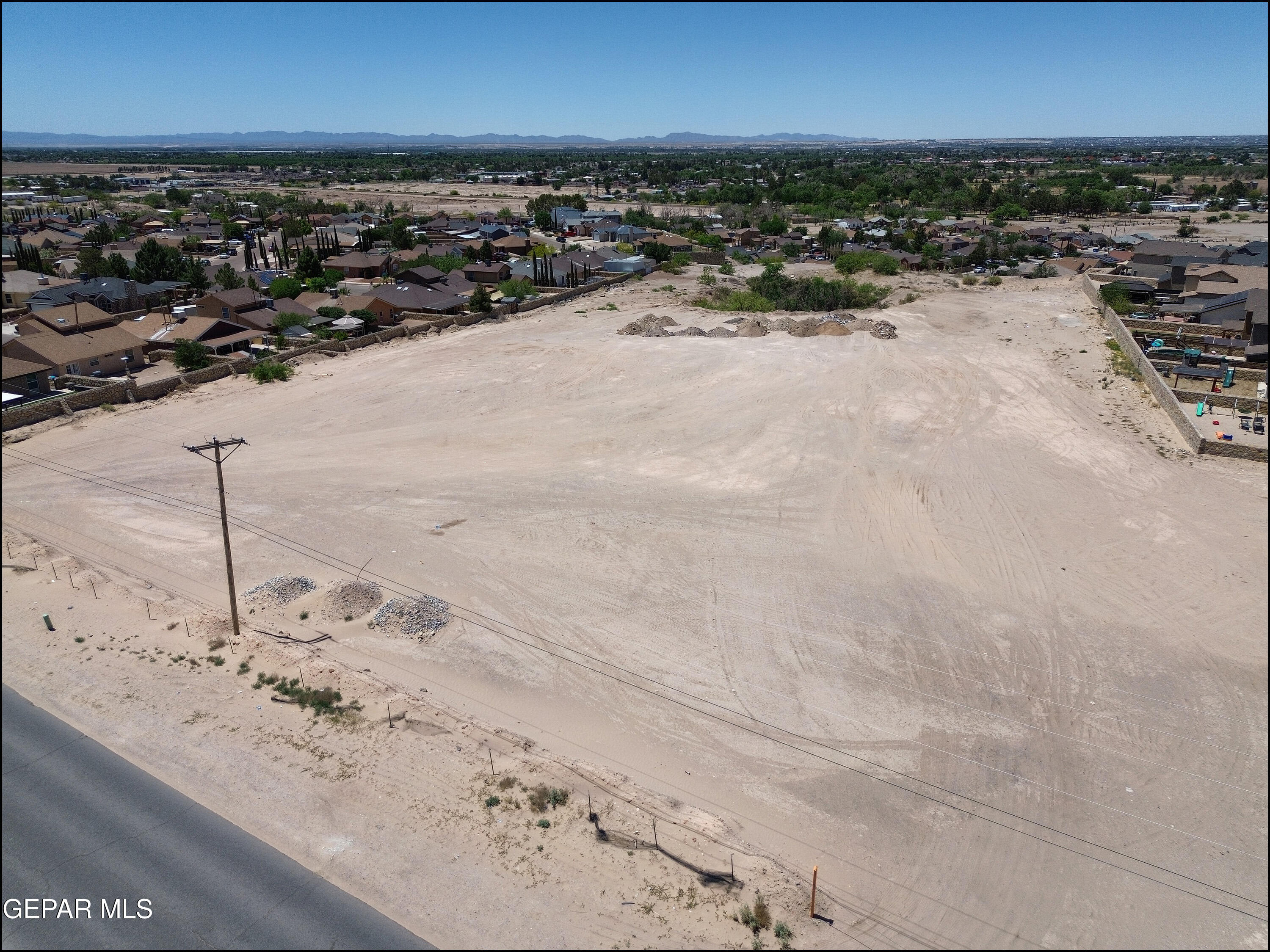 10696 Stockyard Drive Socorro, TX 79927 - Photo 2 of 7 a view of beach and ocean