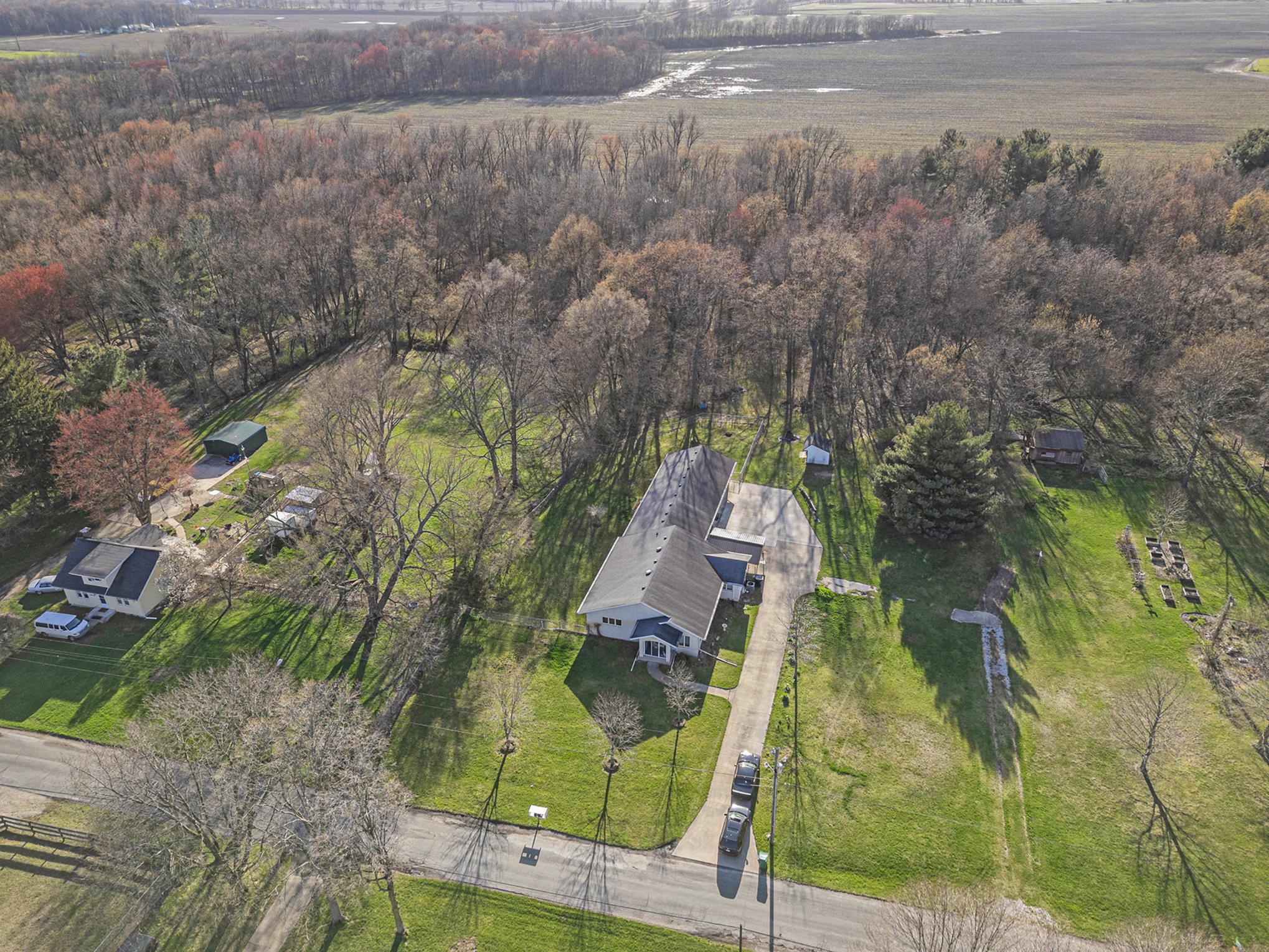 54733 Pear Road South Bend, IN 46628 - Photo 31 of 35
