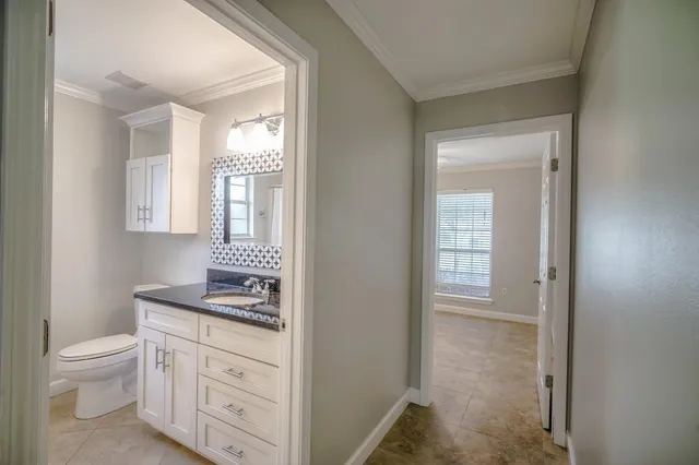 $2,850 | 349 Louise Circle, Destin, FL 32541