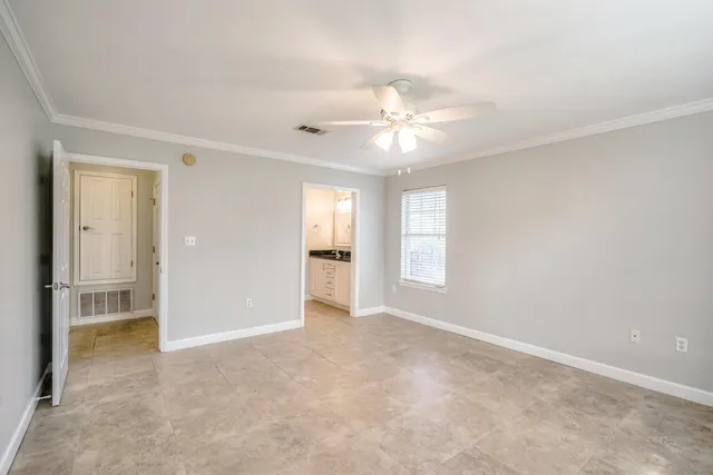 $2,850 | 349 Louise Circle, Destin, FL 32541