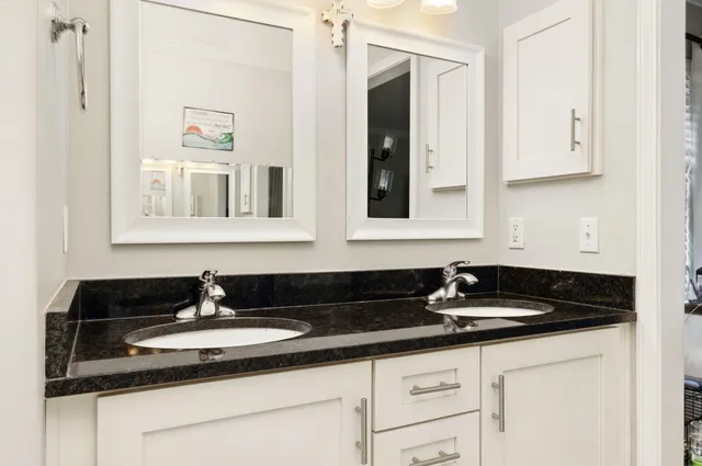 $2,850 | 349 Louise Circle, Destin, FL 32541