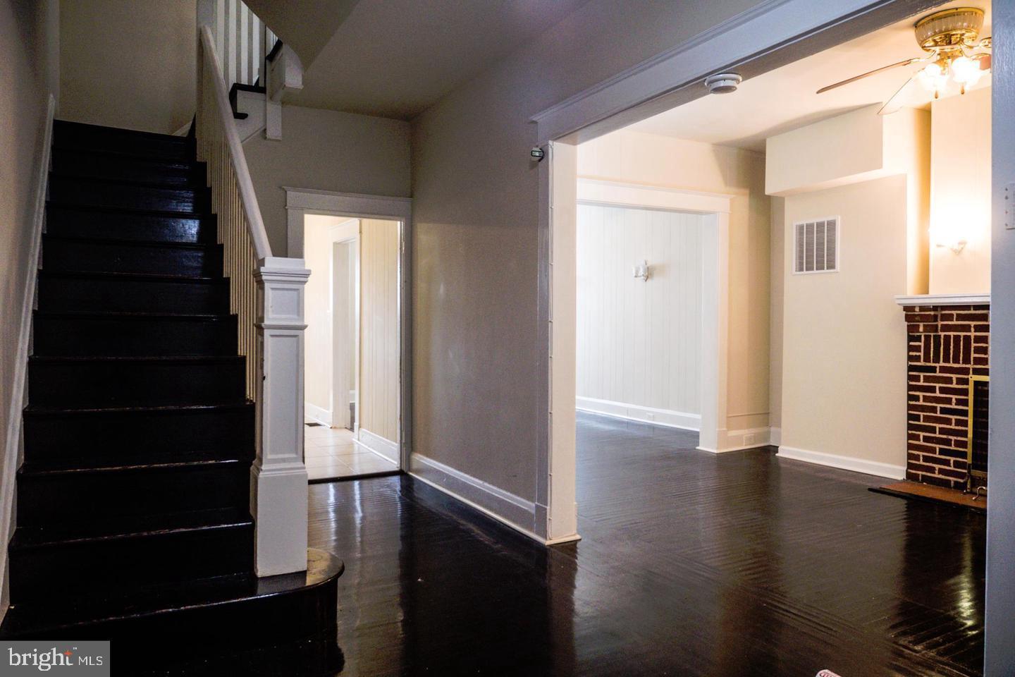 709 North Woodington Road Baltimore, MD 21229 - Photo 12 of 30