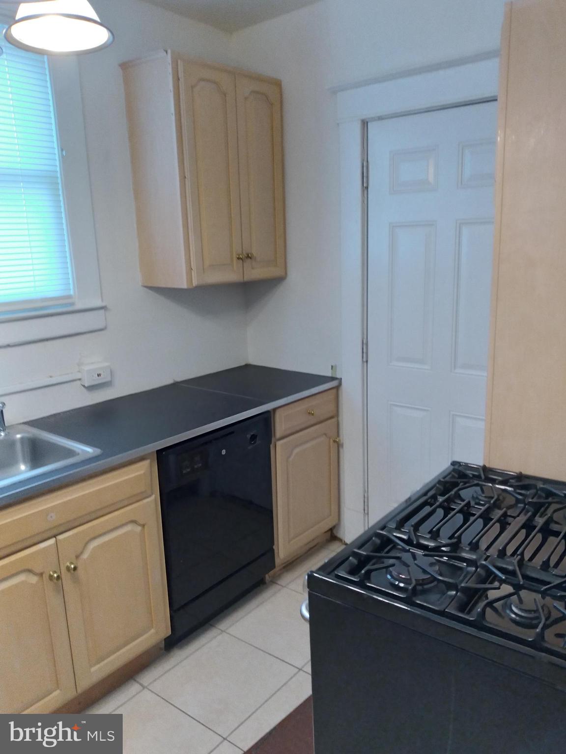709 North Woodington Road Baltimore, MD 21229 - Photo 17 of 30