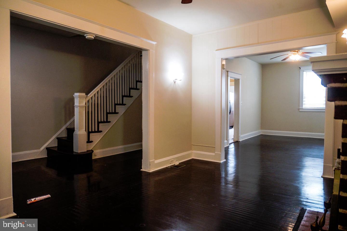 709 North Woodington Road Baltimore, MD 21229 - Photo 5 of 30