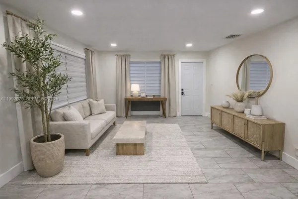 $3,400 | Coral Terrace, Miami, FL 33155