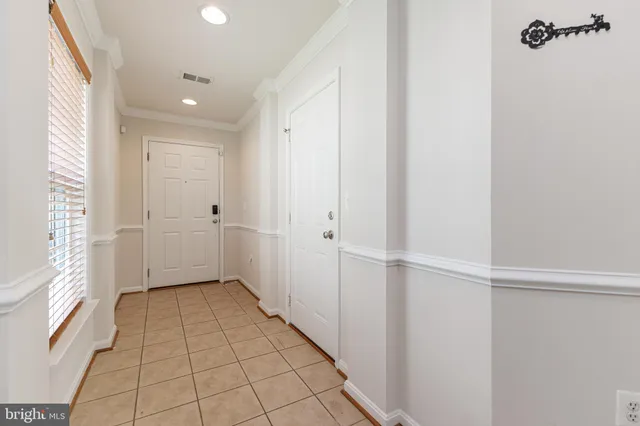 $2,850 | 15687 John Diskin Circle, Woodbridge, VA 22191