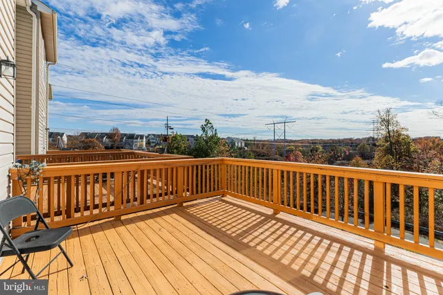 $2,850 | 15687 John Diskin Circle, Woodbridge, VA 22191