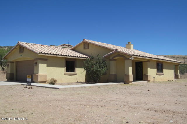584 Alcanfor Court Rio Rico, AZ 85648 - Photo 1 of 18