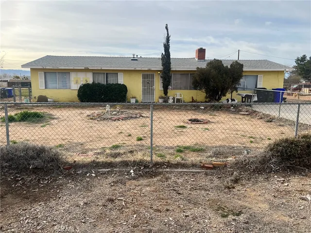 $250,000 | 21865 Fox, Apple Valley, CA 92307