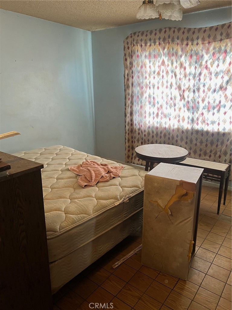 21865 Fox Apple Valley, CA 92307 - Photo 13 of 22