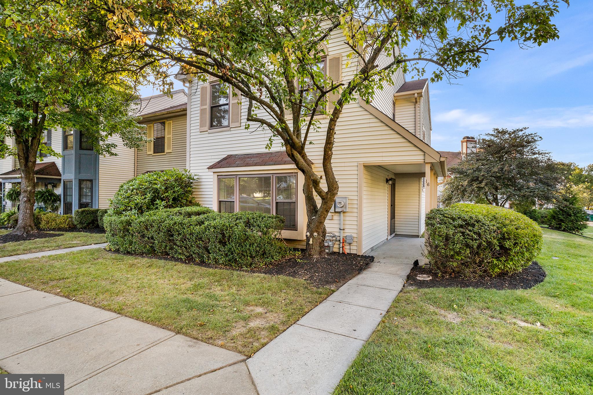 16 Carlyle Court Robbinsville, NJ 08691 - Photo 1 of 30 a front view of a house with garden