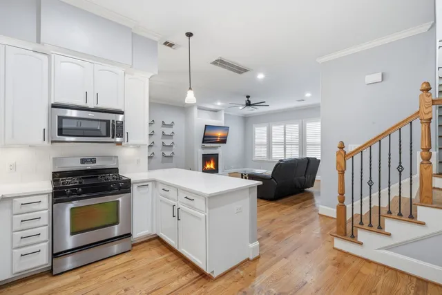 $475,000 | 1714 Ovid Street, Unit C, Houston, TX 77007