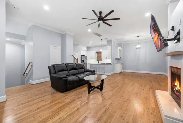 $475,000 | 1714 Ovid Street, Unit C, Houston, TX 77007