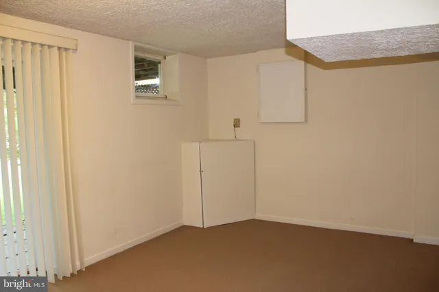 $1,600 | 1102 Valen Court, Westminster, MD 21157