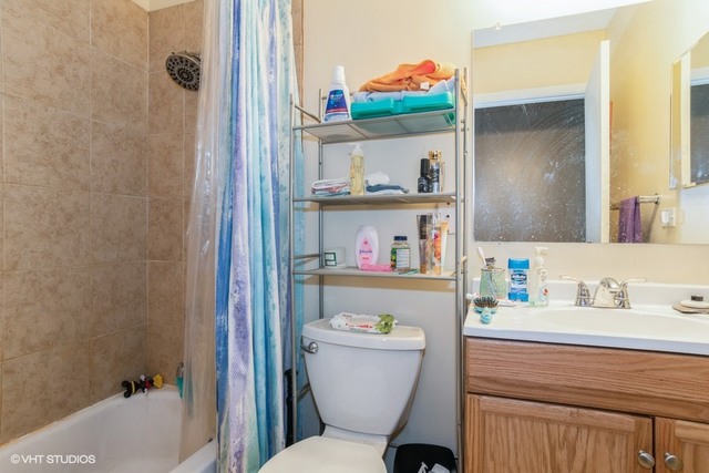 1732 Howe Lane Hanover Park, IL 60133 - Photo 5 of 11