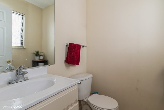 1732 Howe Lane Hanover Park, IL 60133 - Photo 6 of 11