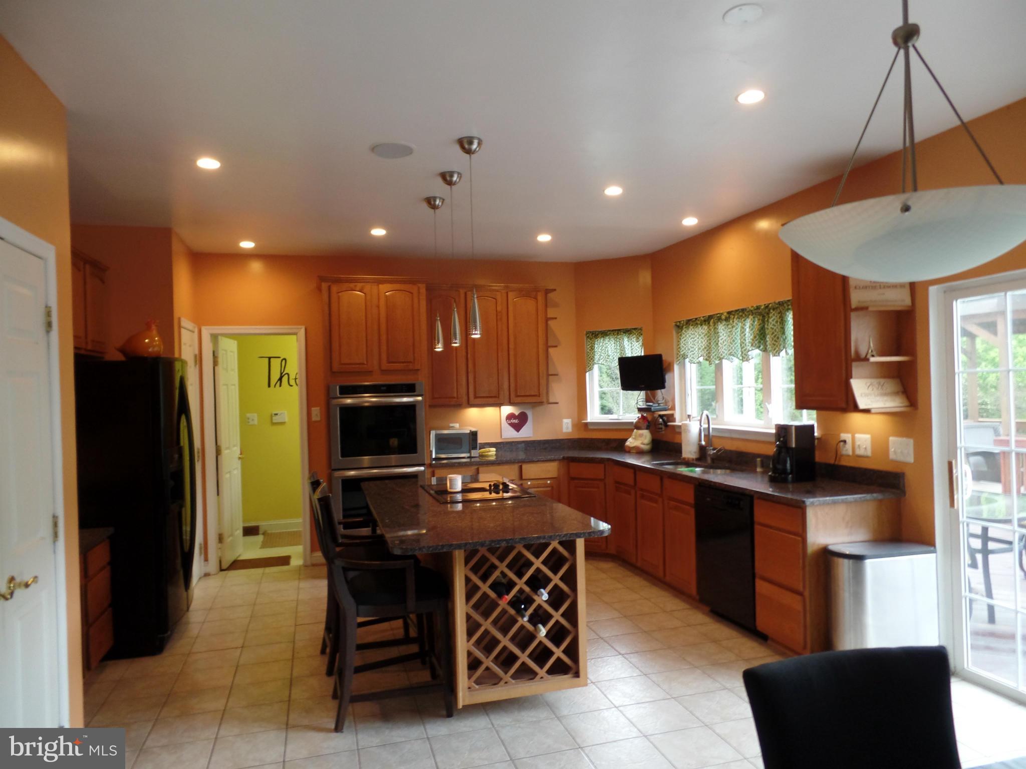 4 Spring Heath Court Baltimore, MD 21244 - Photo 2 of 24 Kitchen