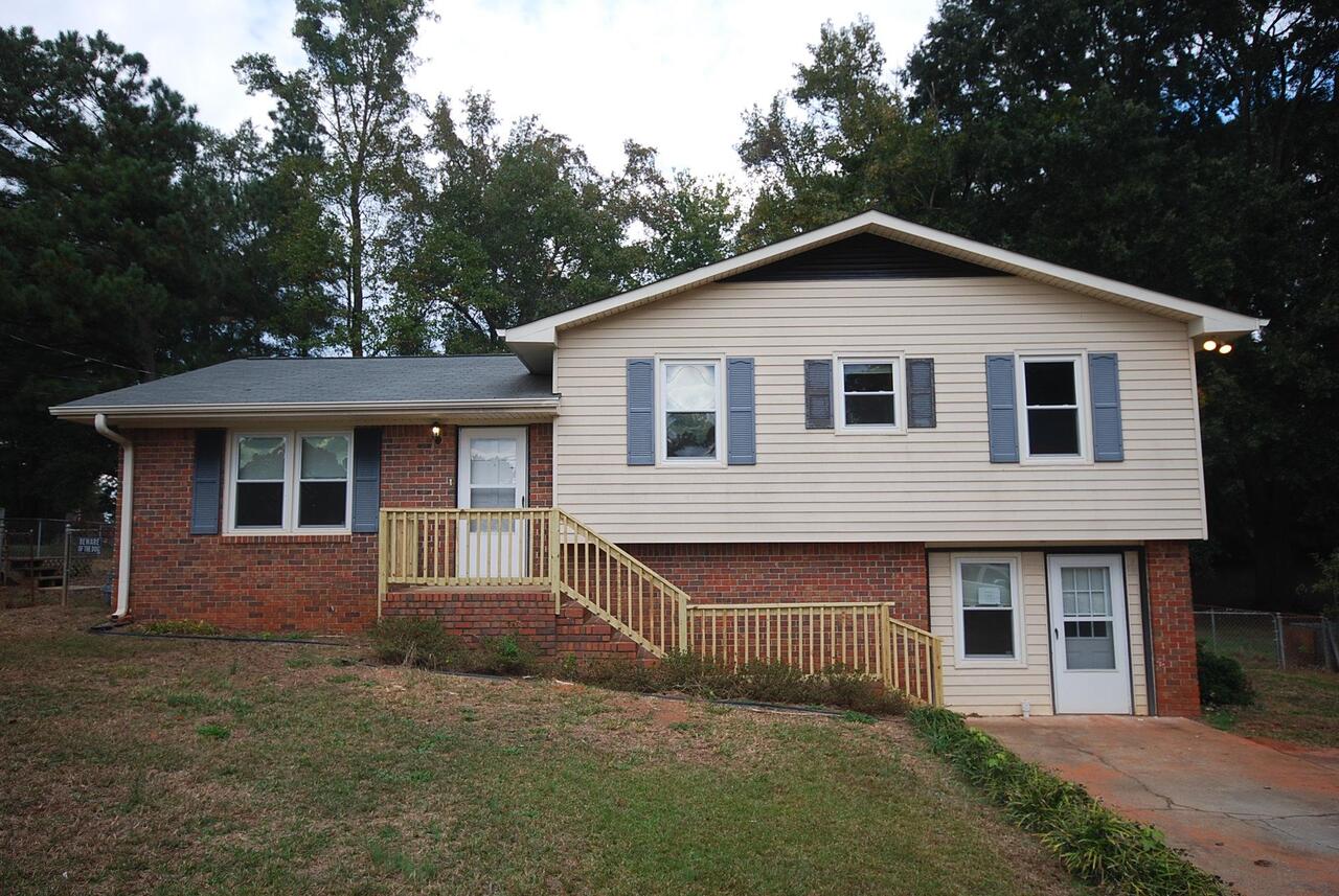 86 Poplar Road Newnan, GA 30263 - Photo 1 of 1 Gallery Image 1