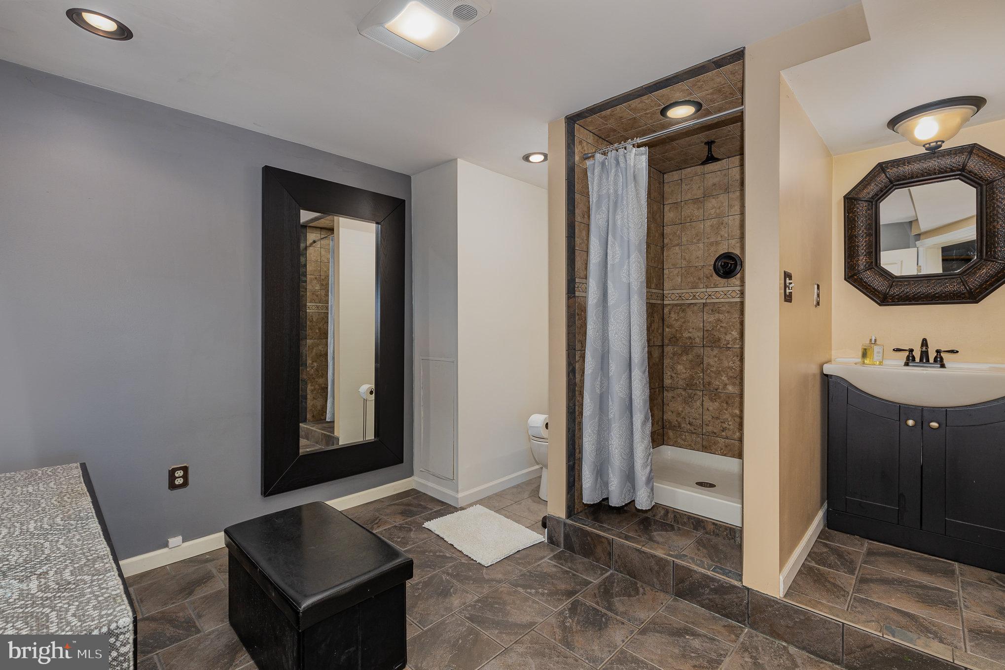 1604 Churchill Road Harrisburg, PA 17111 - Photo 27 of 39 Gallery Image 27