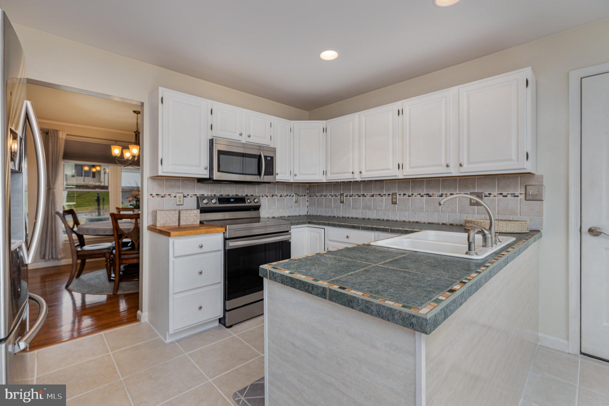 1604 Churchill Road Harrisburg, PA 17111 - Photo 8 of 39 Gallery Image 8