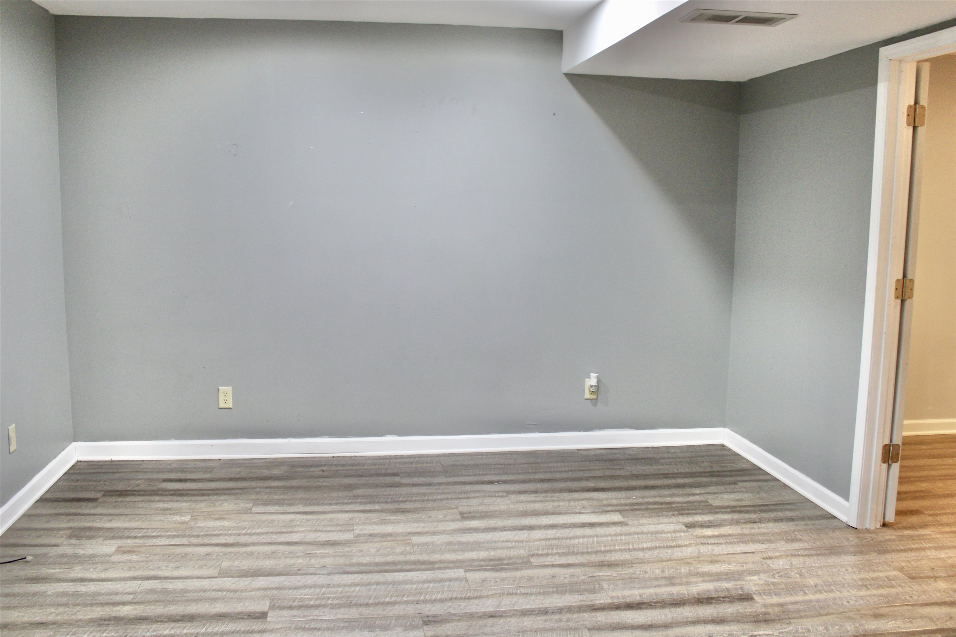8410 Cook Road Swartz Creek, MI 48473 - Photo 17 of 21 50146792-dfd9c7ba-12c9-4957-8645-a8ed0cc9dc2f.JPG