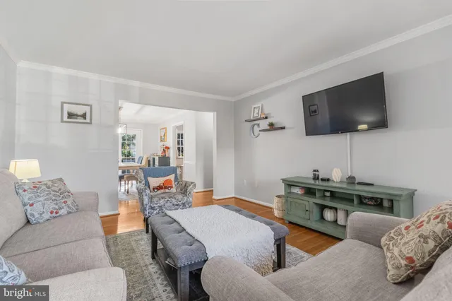 $614,900 | 6057 Crown Royal Circle, Alexandria, VA 22310