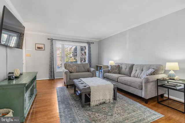 $614,900 | 6057 Crown Royal Circle, Alexandria, VA 22310