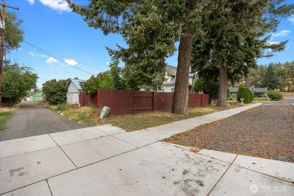 $288,900 | 515 North 3rd Street, Dayton, WA 99328