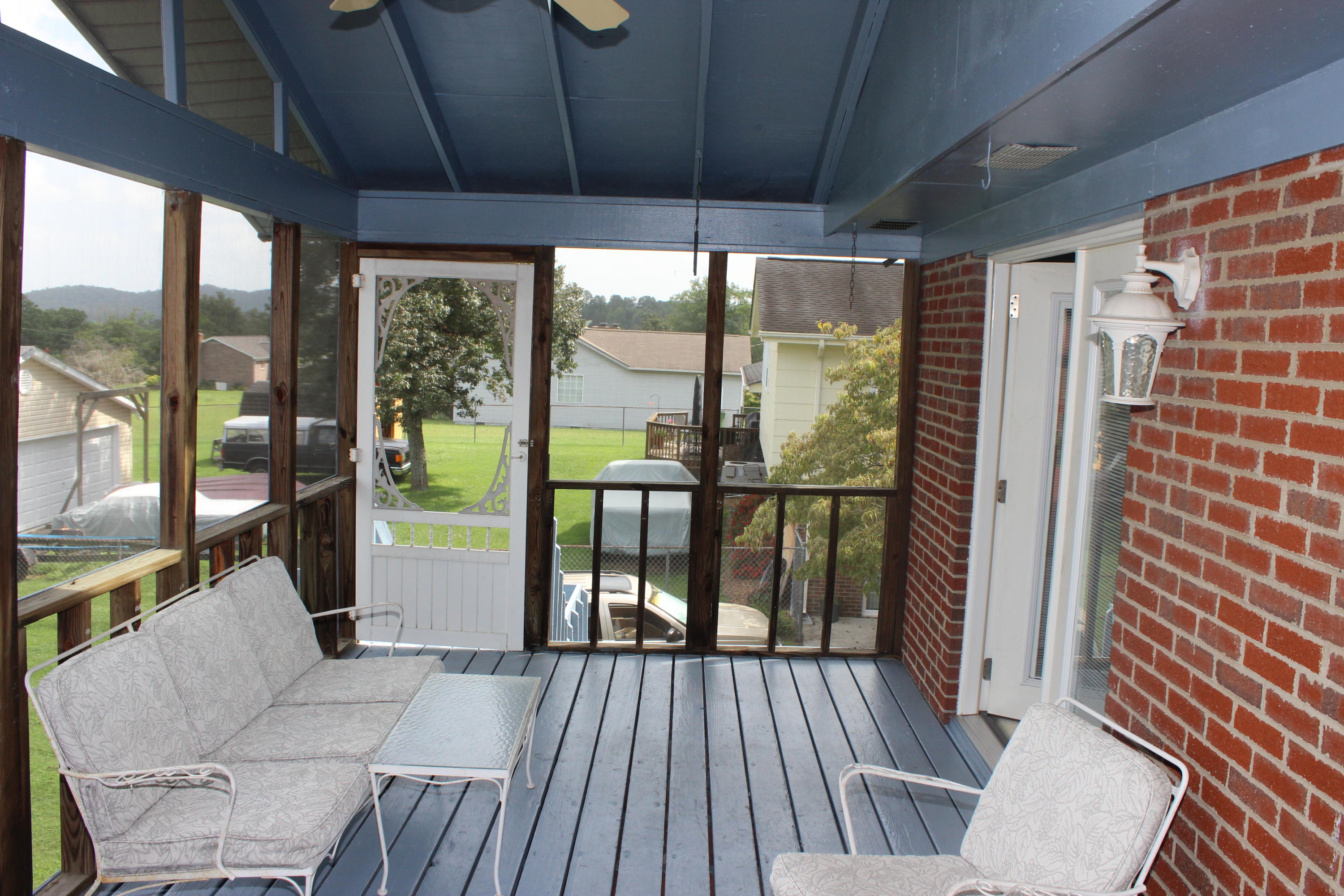 8224 Spruceland Road Powell, TN 37849 - Photo 17 of 26 IMG_9259