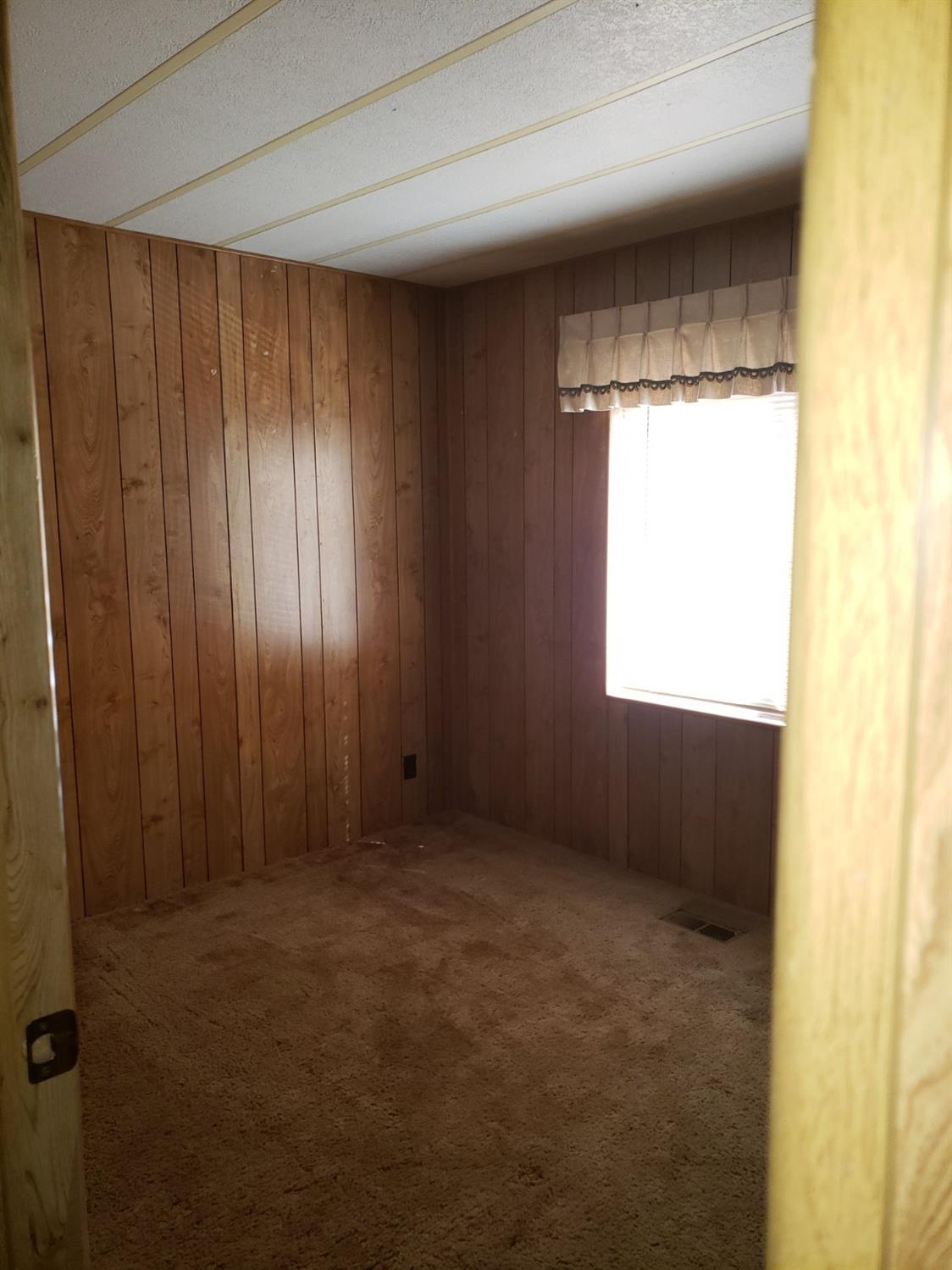 40655 Jean Road East Oakhurst, CA 93644 - Photo 9 of 15 Gallery Image 9