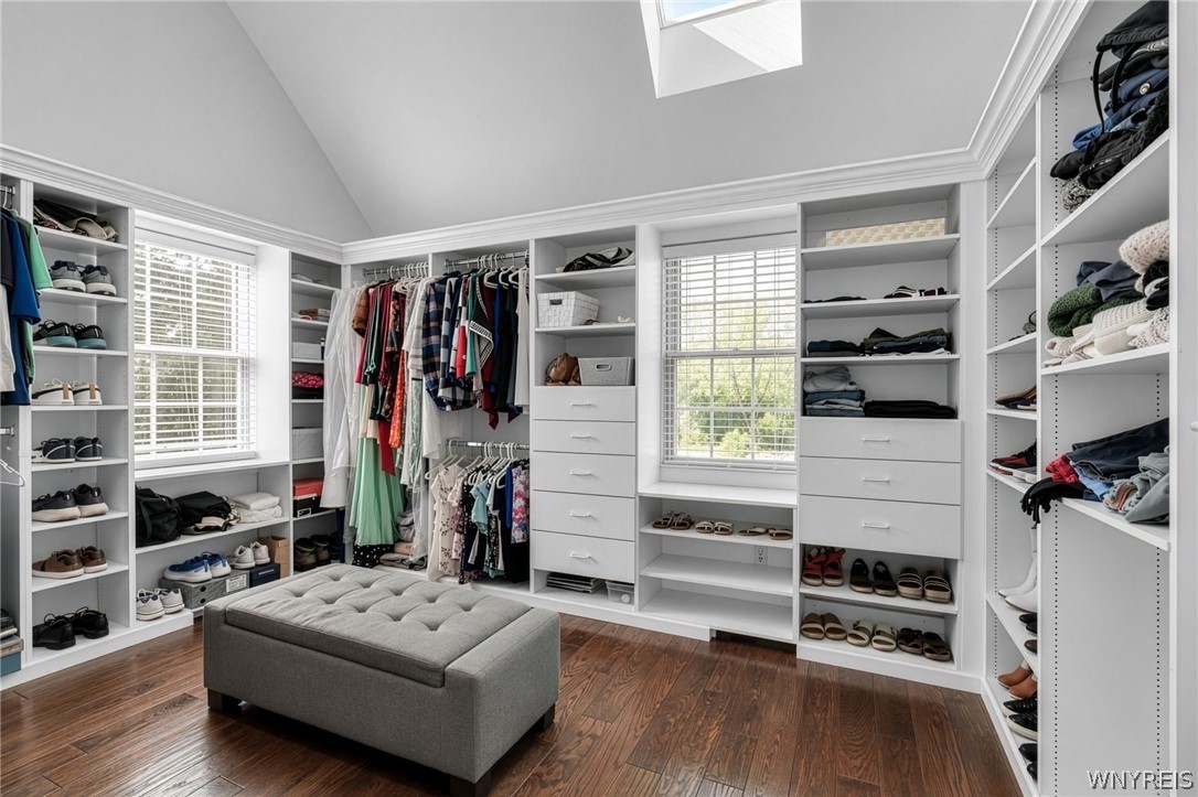 357 Lebrun Road Amherst, NY 14226 - Photo 37 of 50 Spacious 14'x 12' Dressing Room.