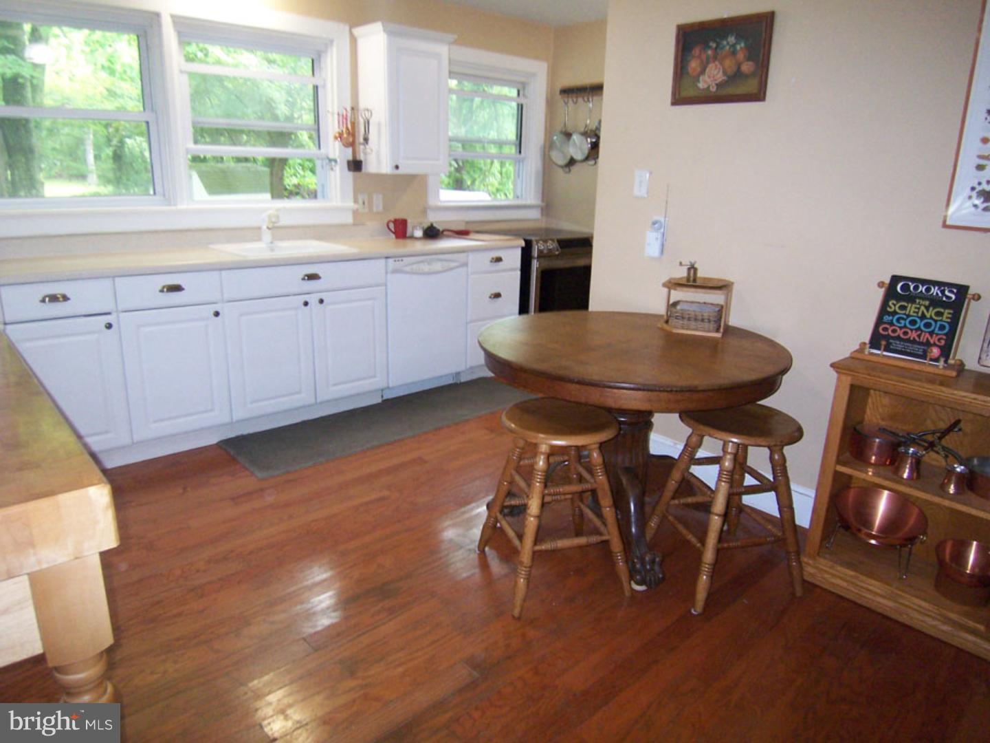 489 Taylor Road Downingtown, PA 19335 - Photo 4 of 24 Kitchen