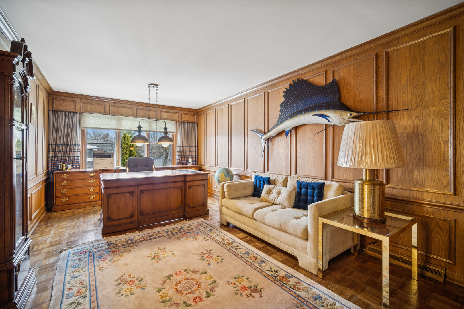 990 Heather Road Deerfield, IL 60015 - Photo 20 of 28 a living room with furniture