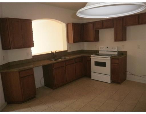 2308 Center Stone Lane Riviera Beach, FL 33404 - Photo 5 of 9 Additional Photo