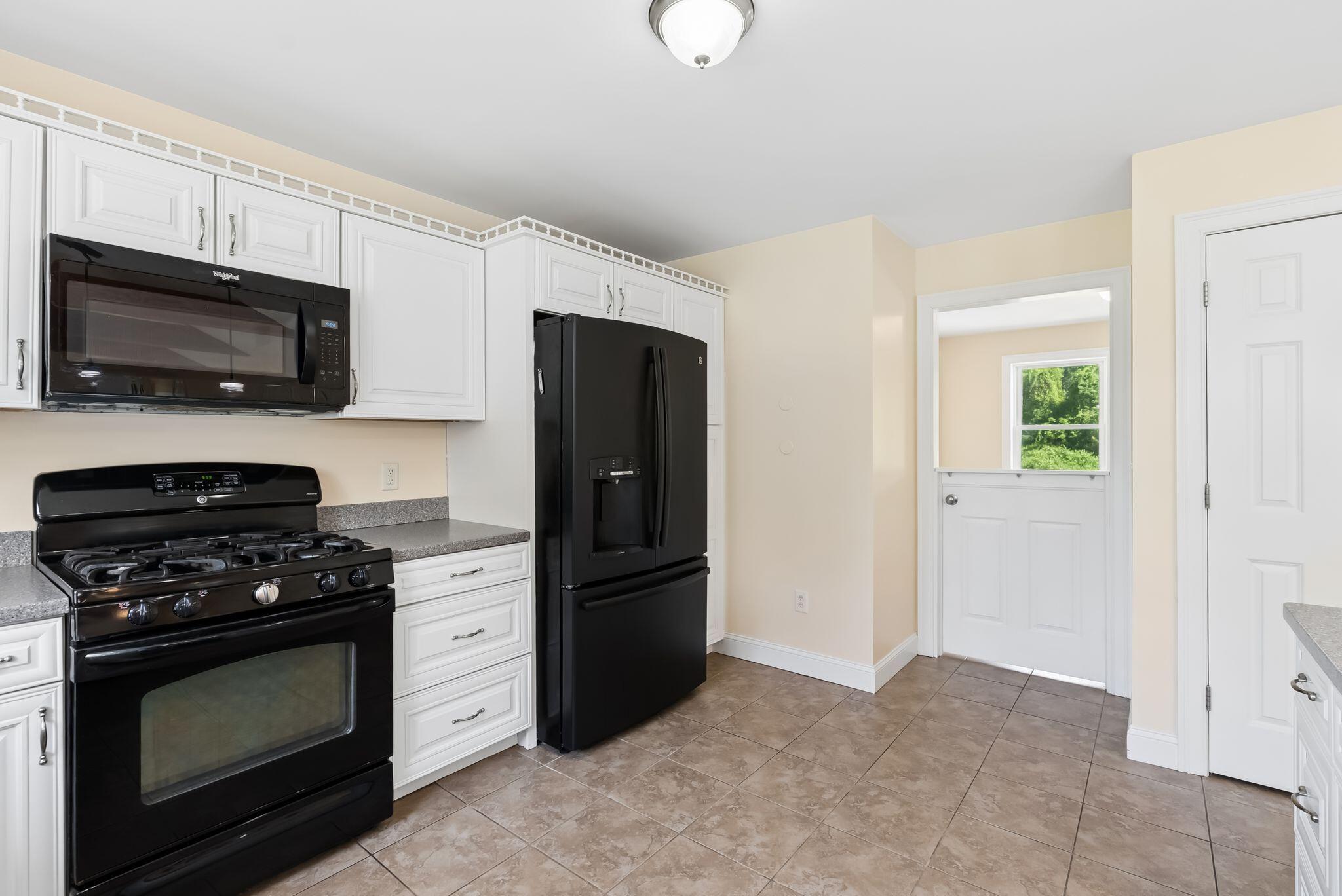 81 Swett Road Windham, ME 04062 - Photo 12 of 60 DSC01742