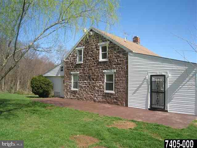 1460 Jug Road Dover, PA 17315 - Photo 2 of 25