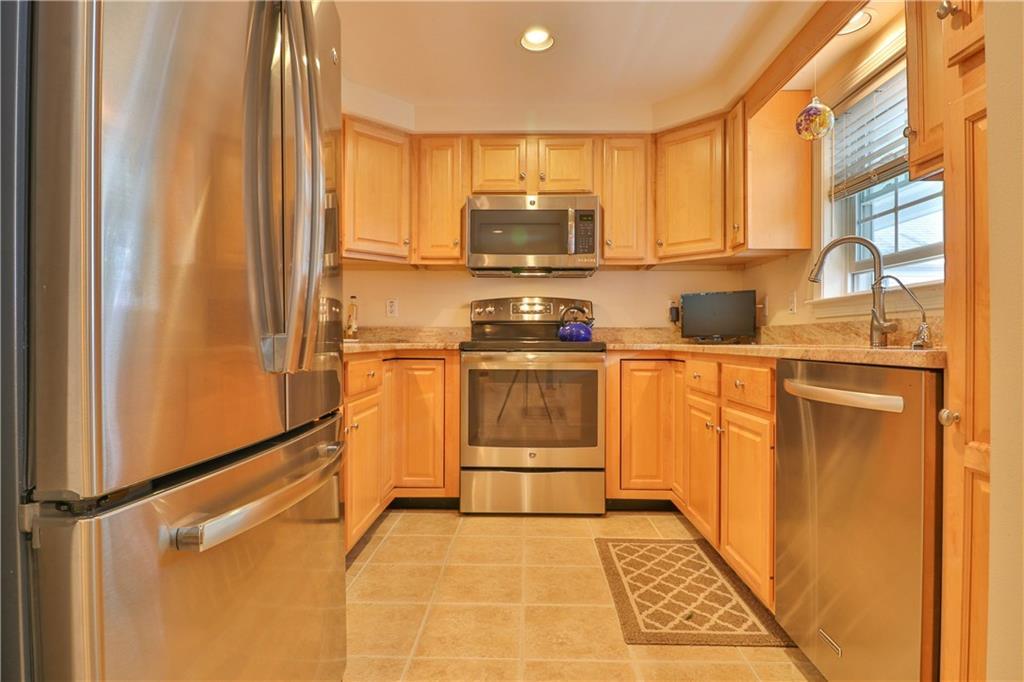 77 Spinnaker Ridge Drive, Unit 11 Wells, ME 04090 - Photo 5 of 34 Photo