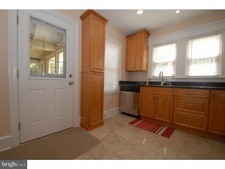 327 Oak Road Glenside, PA 19038 - Photo 15 of 24 Kitchen