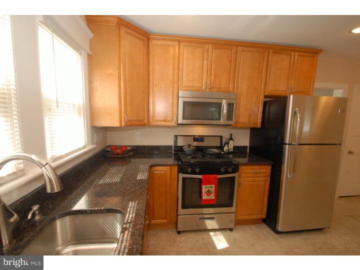 327 Oak Road Glenside, PA 19038 - Photo 16 of 24 Kitchen