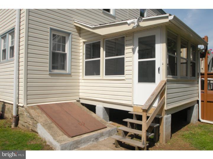 327 Oak Road Glenside, PA 19038 - Photo 3 of 24 Sun Room