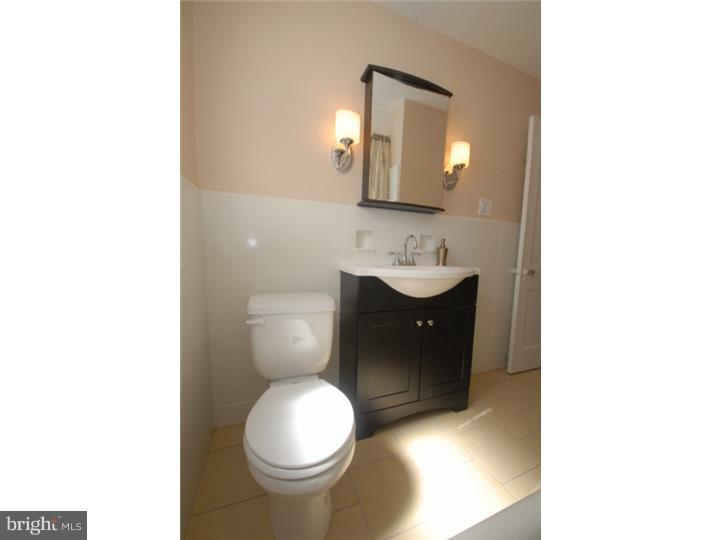 327 Oak Road Glenside, PA 19038 - Photo 23 of 24 Bathroom