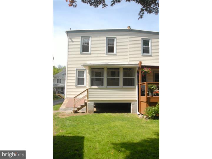 327 Oak Road Glenside, PA 19038 - Photo 4 of 24 Exterior Back
