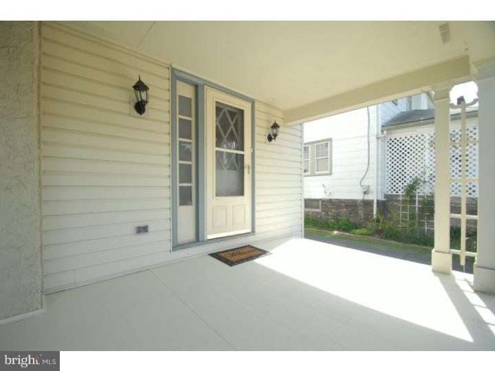 327 Oak Road Glenside, PA 19038 - Photo 8 of 24 Porch