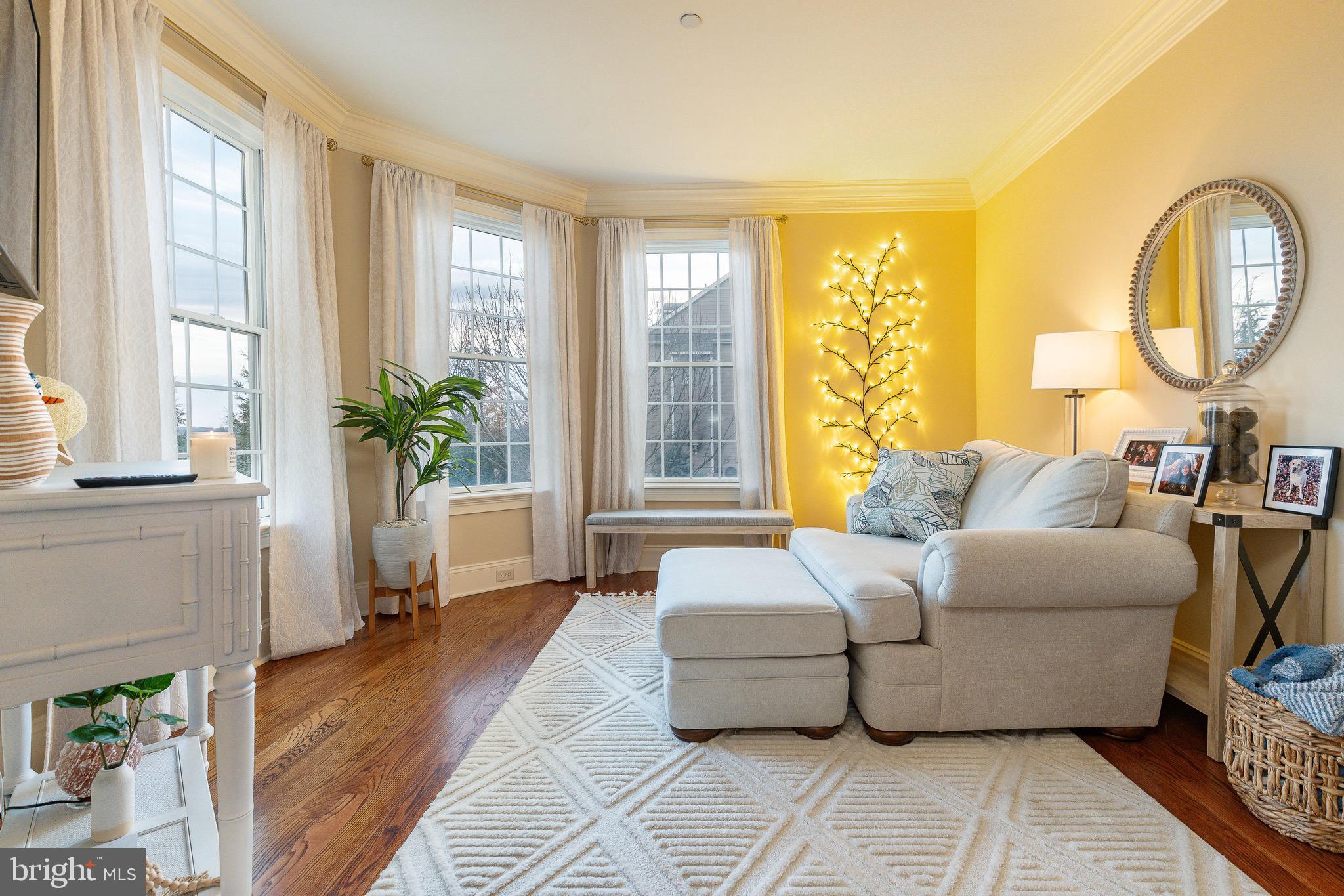 5829 Ridgeview Drive Doylestown, PA 18902 - Photo 8 of 68 Living Room