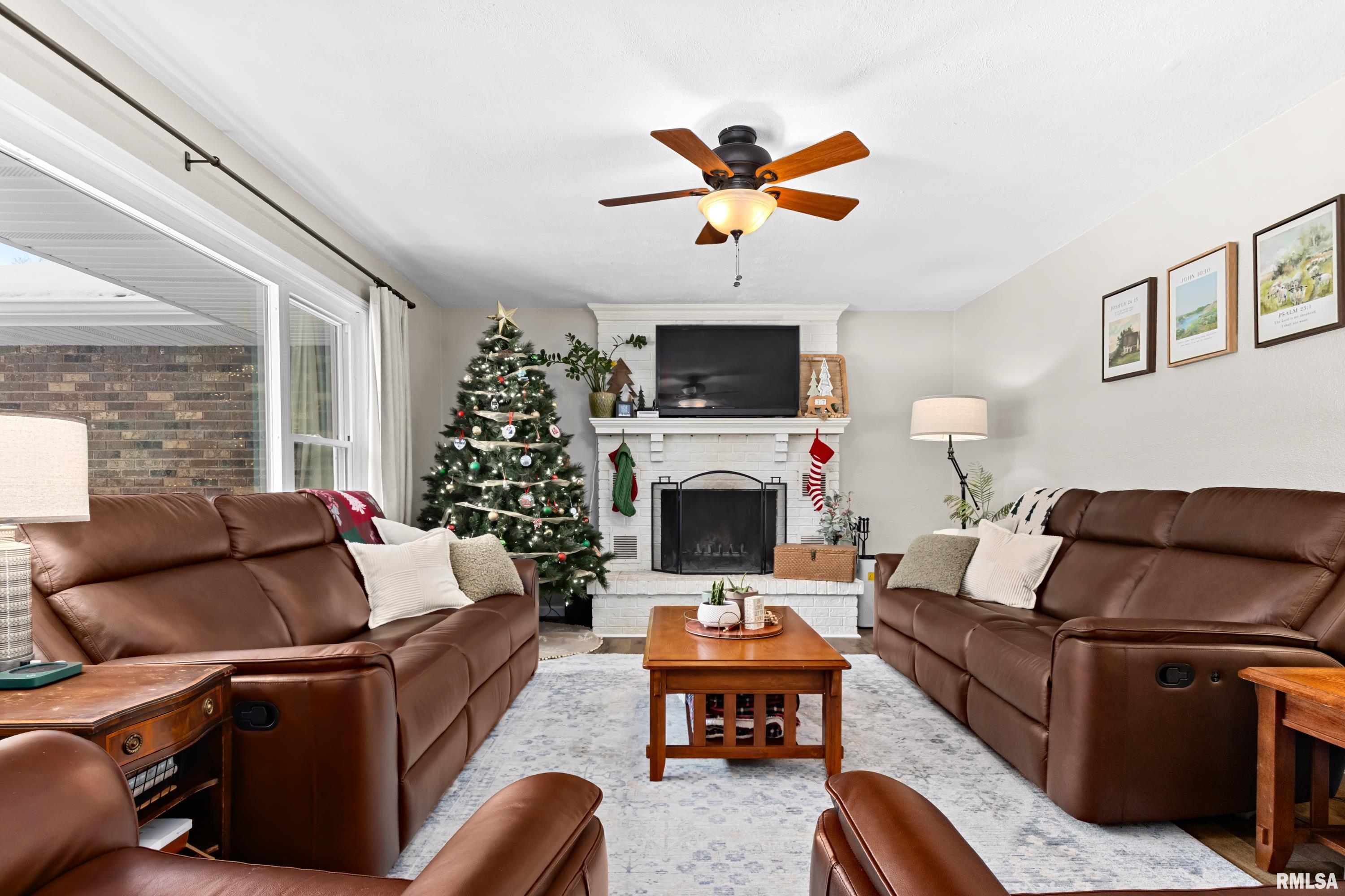 16406 North 2nd Street Chillicothe, IL 61523 - Photo 4 of 38