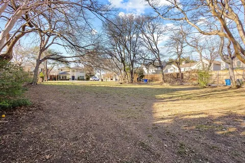 $800,000 | 8058 Eagle Trail, Dallas, TX 75238