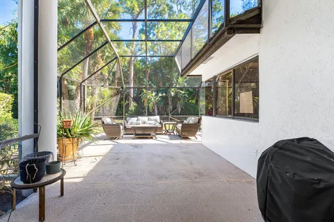 $625,000 | 1120 Sand Drift Way, Unit A, West Palm Beach, FL 33411